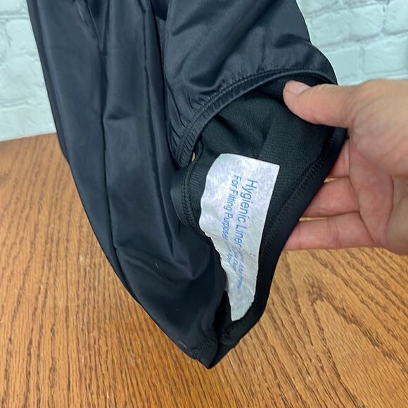 Nike NWT Racerback One-piece swimsuit with mid-line see-through mesh Size Large - Picture 10 of 10